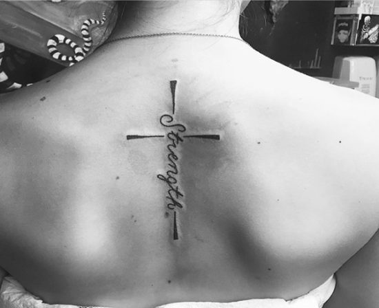 10 Cute Minimalist Cross Tattoos For Women - Greenorc